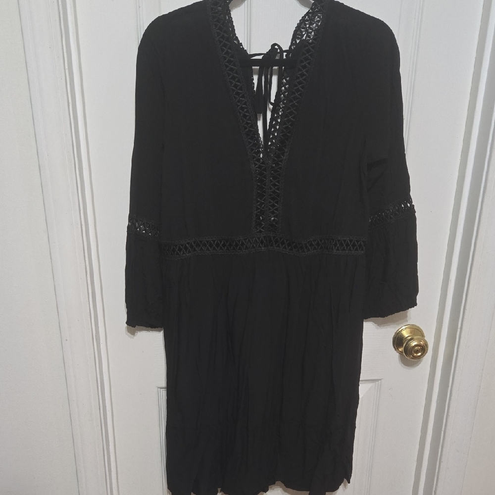 Chic Black Lace Detail Long Sleeve Dress